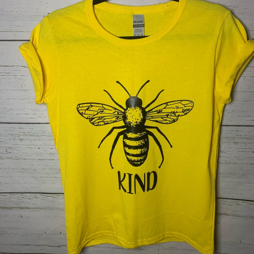 Bee 🐝 kind shirt
